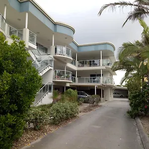 cranbourne-court-unit-7.hotelssunshinecoast.net/